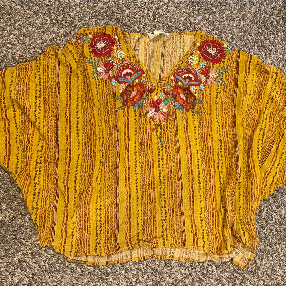 Savanna Jane embroidered top